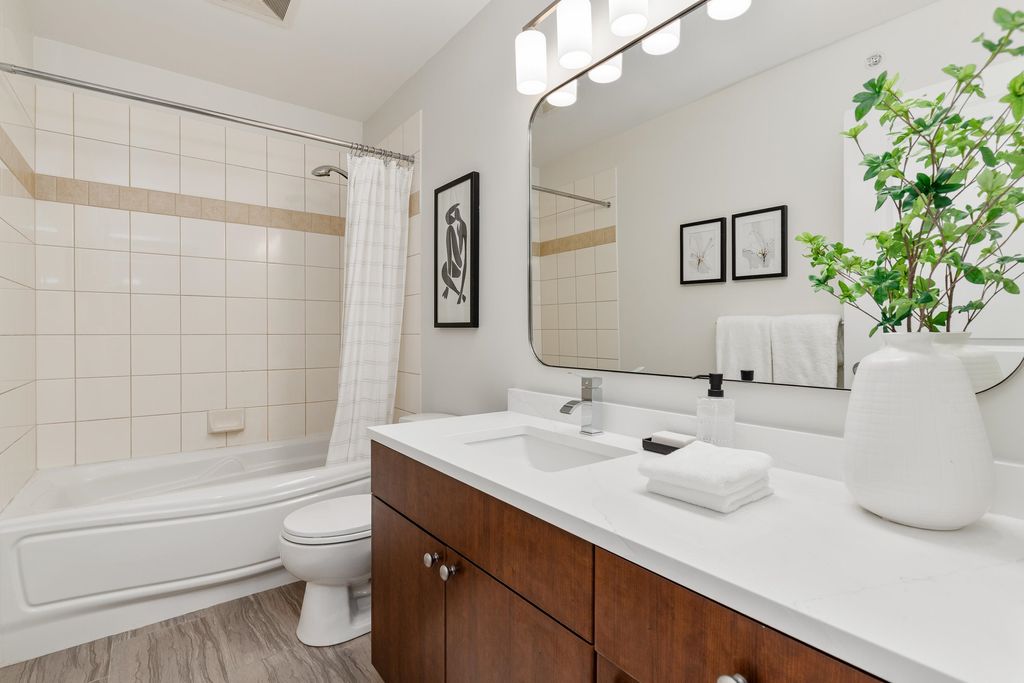 listing image 1109599634966486052