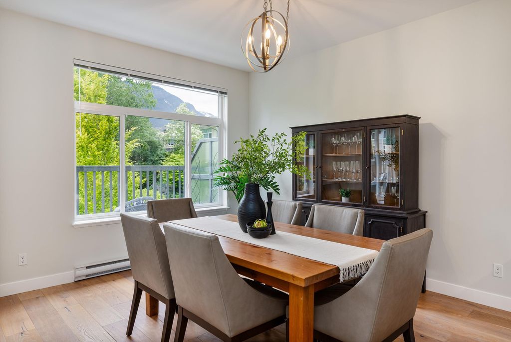 listing image 1100043788118847151