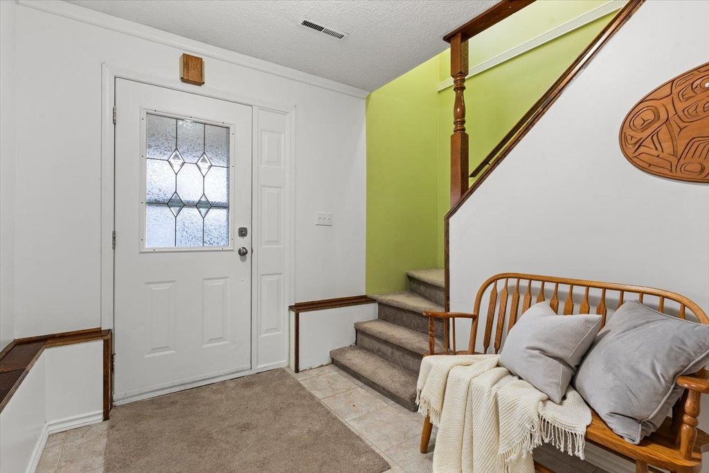 Photo of 46393 Marion Avenue, Chilliwack, BC V2P 3P6 (MLS # R3097230)