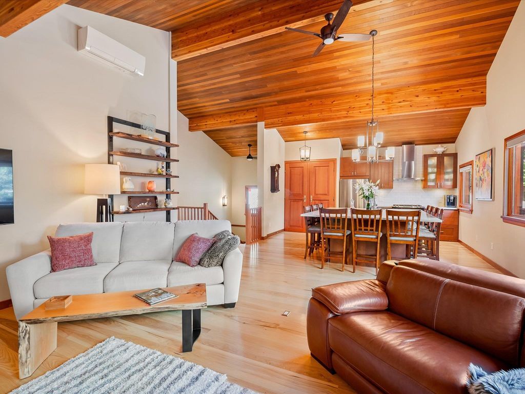 listing image 1105511728599779239