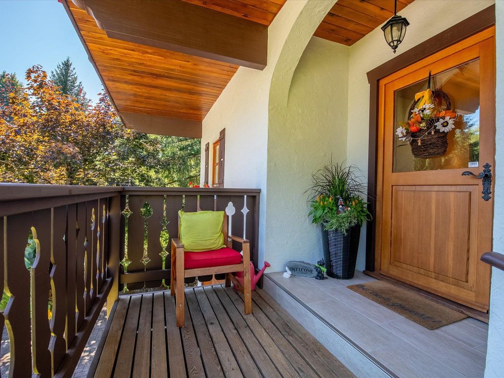 listing image 1103069961491481793