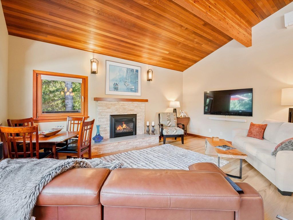 listing image 1103013884544430214