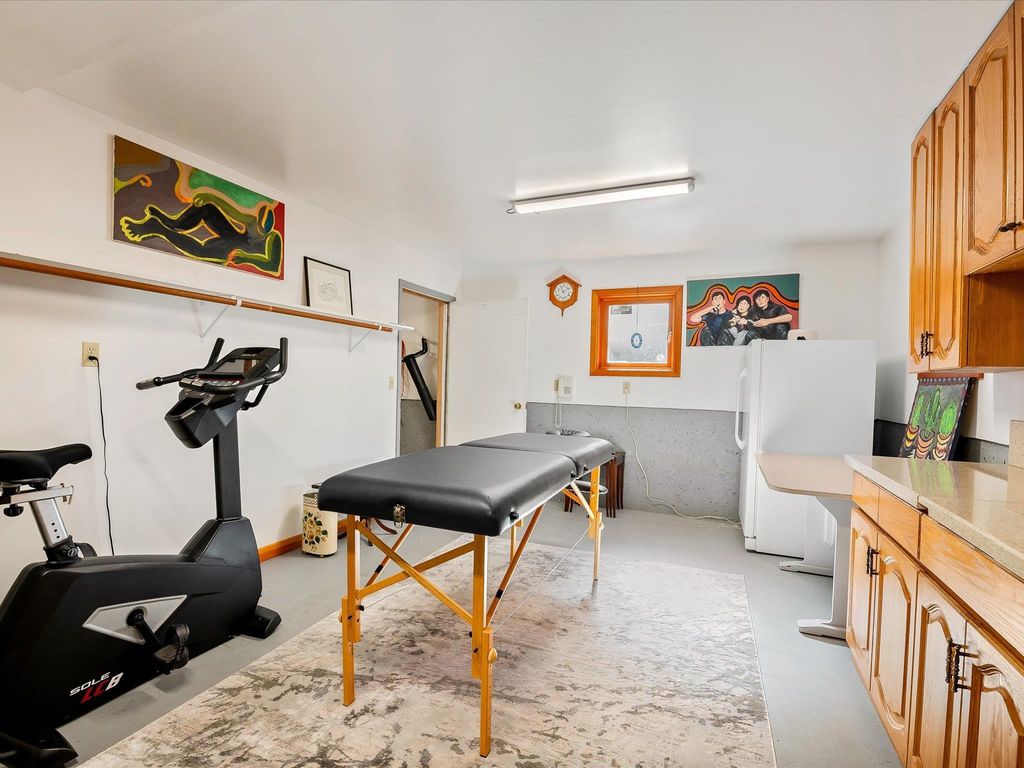 listing image 1100264751449760332