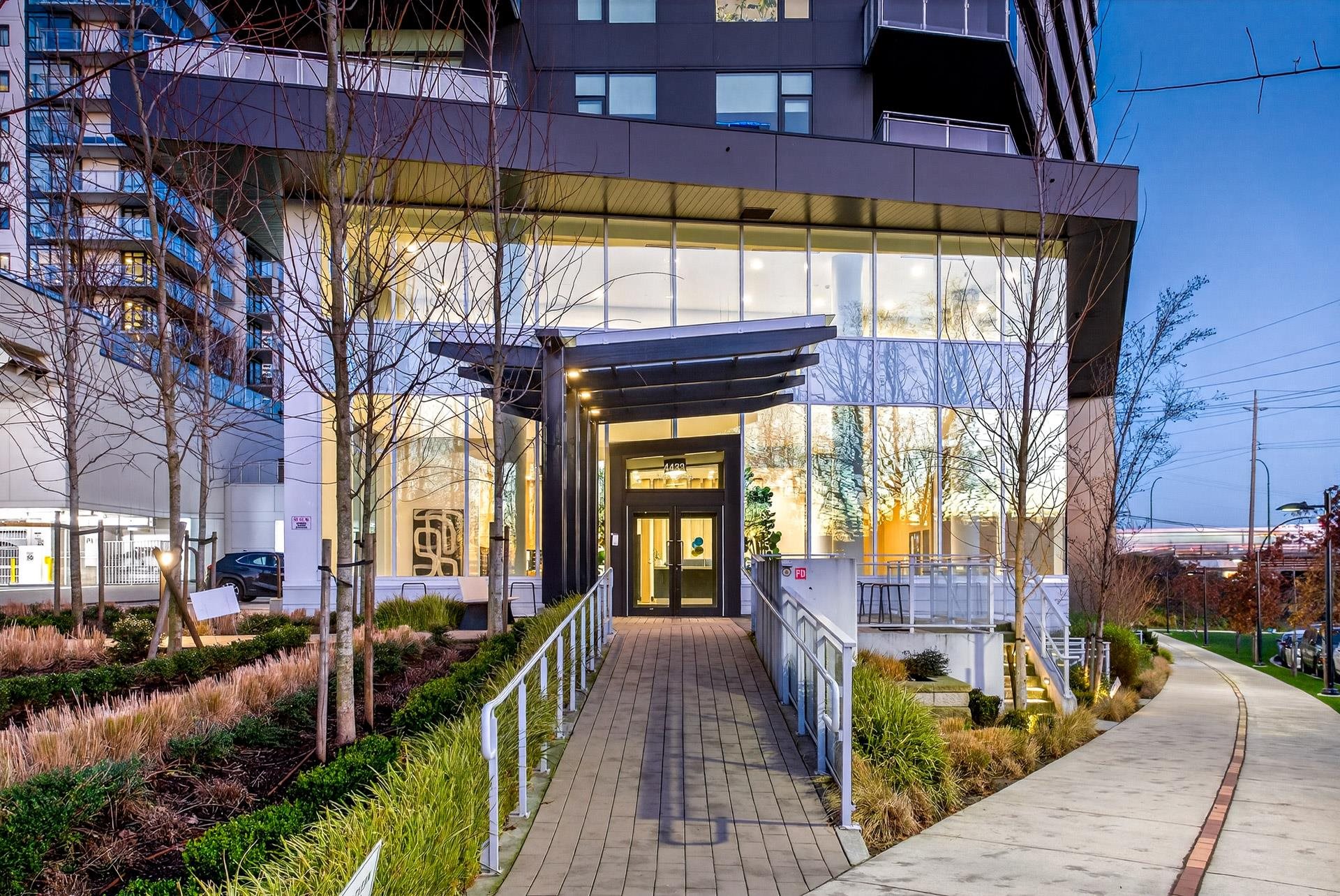 4433 Alaska Street 1107