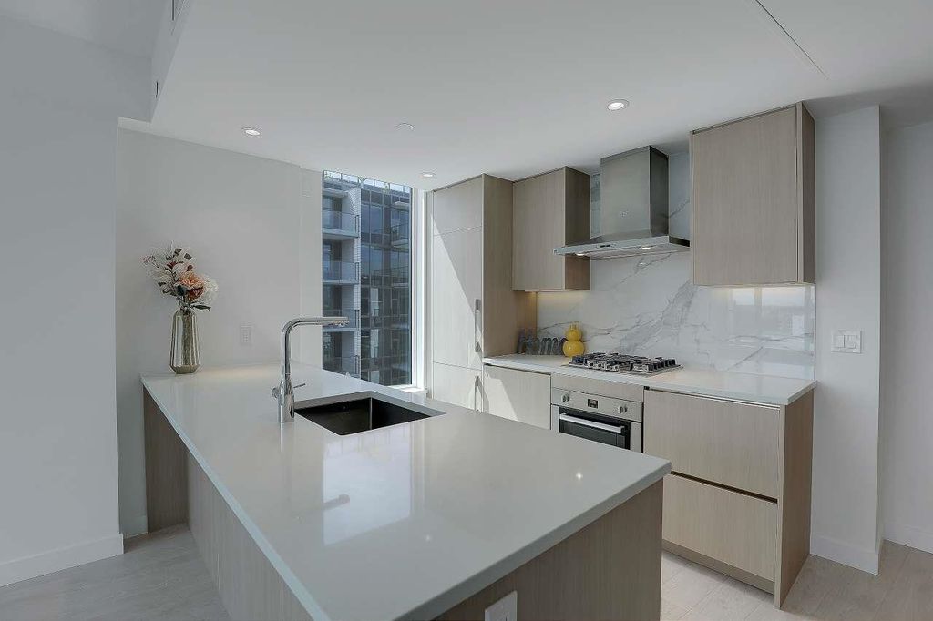 listing image 1104381555243644499
