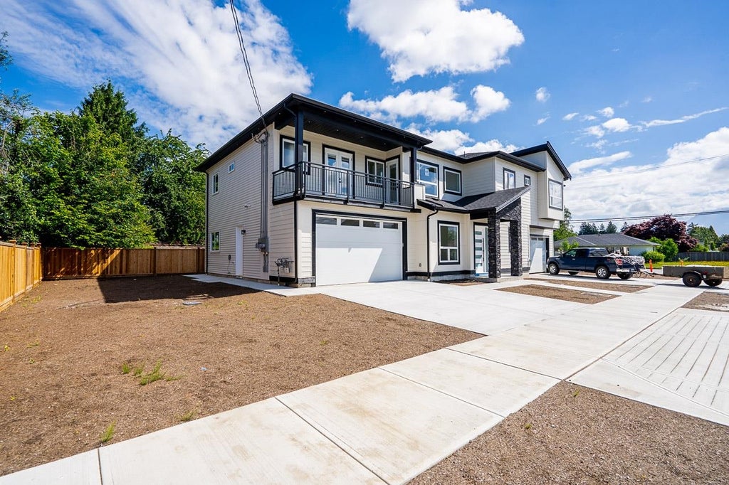 Photo of 45945 Lewis Avenue #A, Chilliwack, BC V2P 3C3 (MLS # R3137614)
