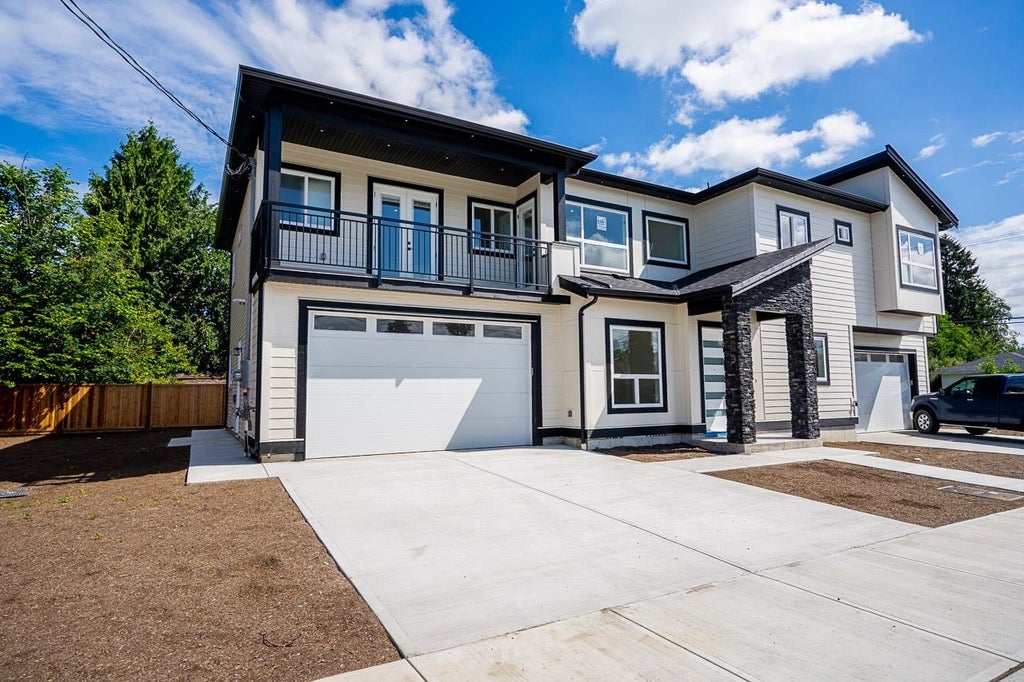 Photo of 45945 Lewis Avenue #A, Chilliwack, BC V2P 3C3 (MLS # R3137614)