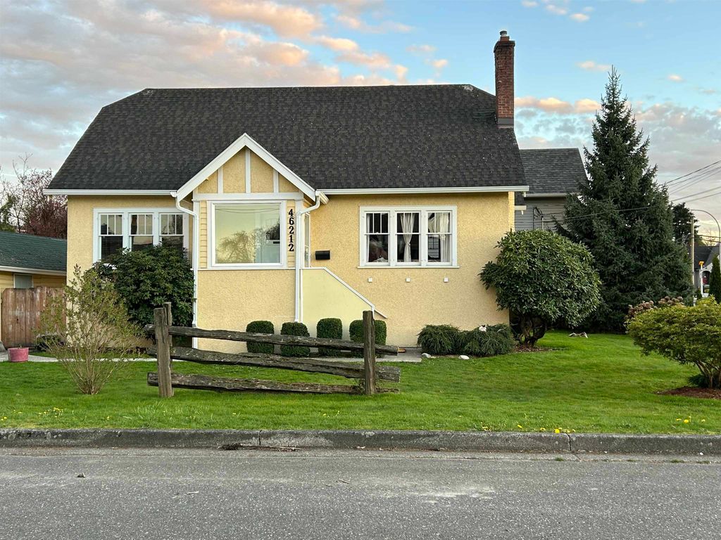 Photo of 46212 Gore Avenue, Chilliwack, BC V2P 2A1 (MLS # R3107842)