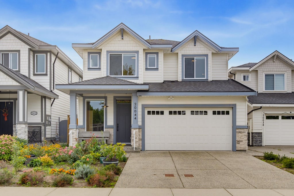 Photo of 20044 73 Avenue, Langley, BC V2Y 3G5 (MLS # R3162906)