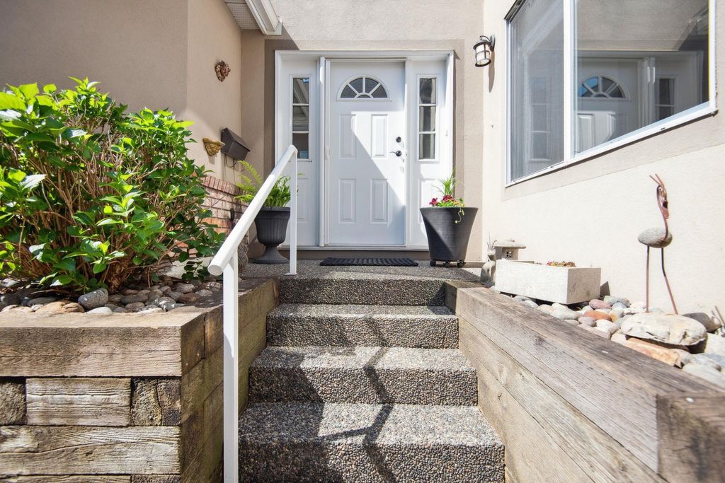 listing image 1102655614559134729
