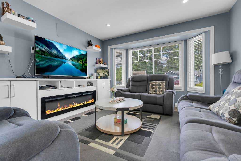 Photo of 7869 143a Street, Surrey, BC V3W 9W5 (MLS # R3157303)