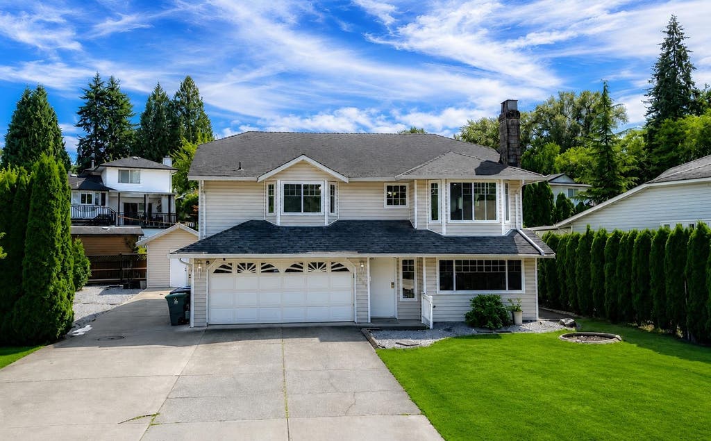 Photo of 7869 143a Street, Surrey, BC V3W 9W5 (MLS # R3157303)