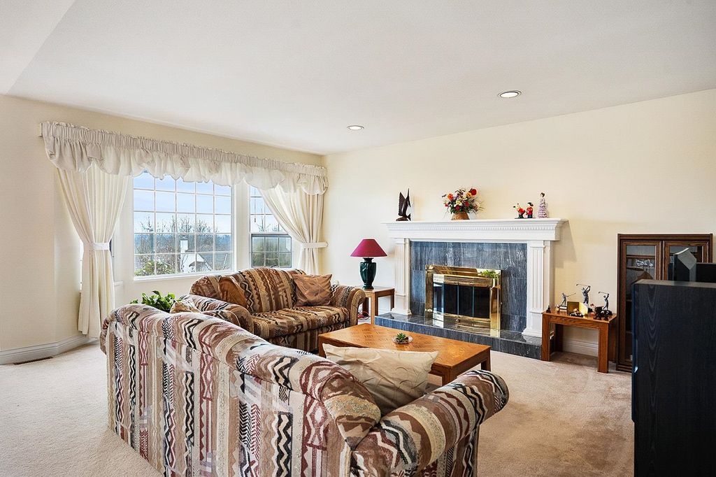 listing image 1103616451443900427