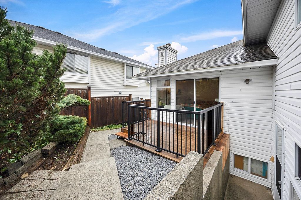listing image 1102248121234876193