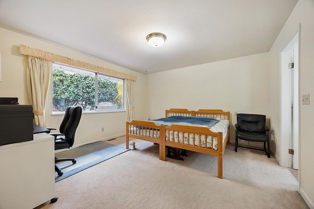 listing image 1103208956344838263