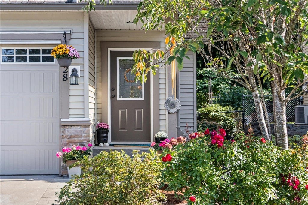 Photo of 46791 Hudson Road #28, Chilliwack, BC V2R 0L5 (MLS # R3172794)