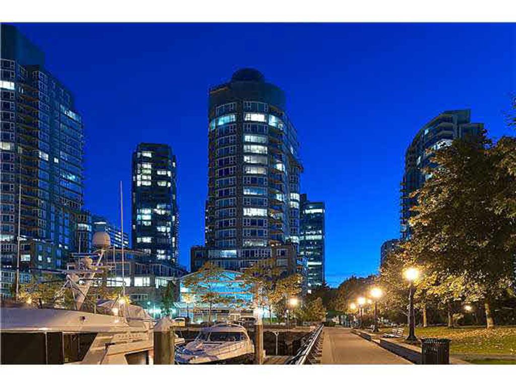 listing image 1100063755337610428