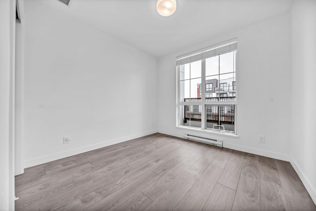 listing image 1103716290492054711