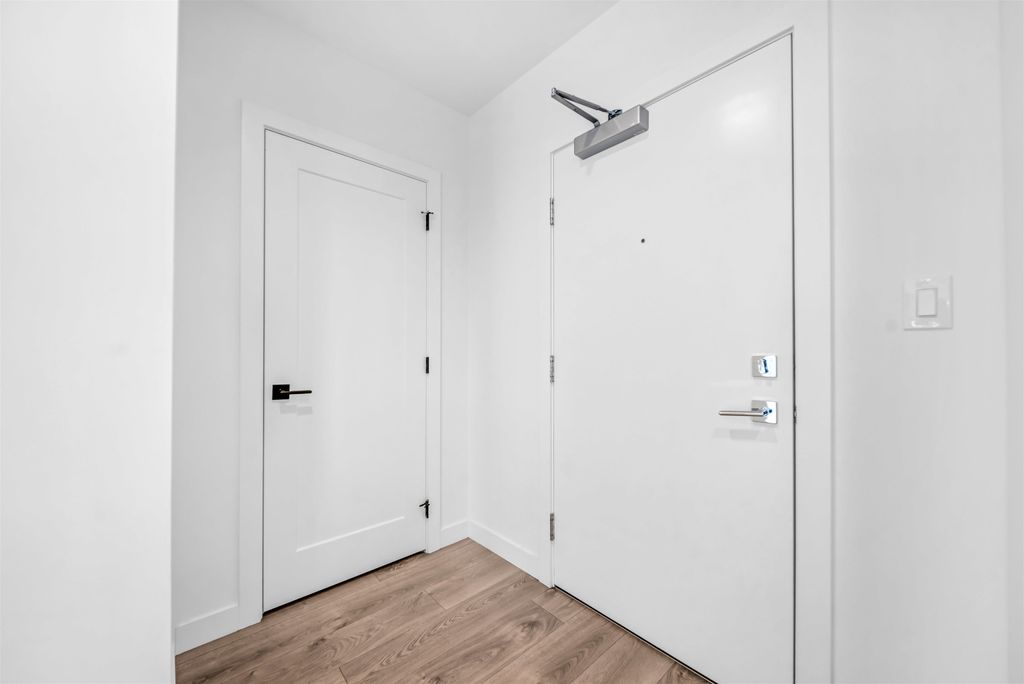 listing image 1101976074321437150