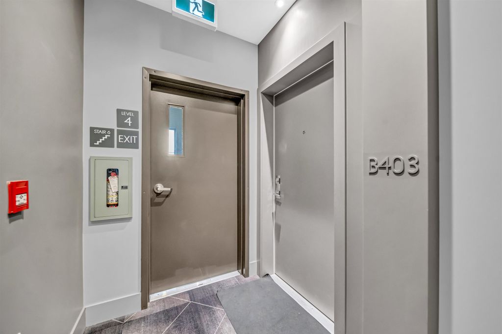 listing image 1103654804159193649