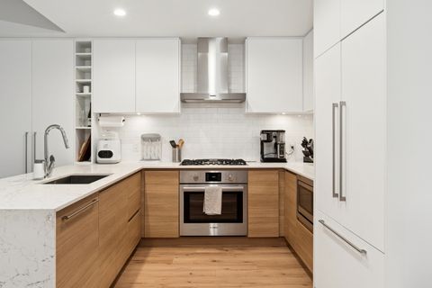 55 Klahanie Drive 420 Port Moody BC V3H 0M9