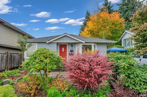 628 E 7th Street North Vancouver BC V7L 1S4