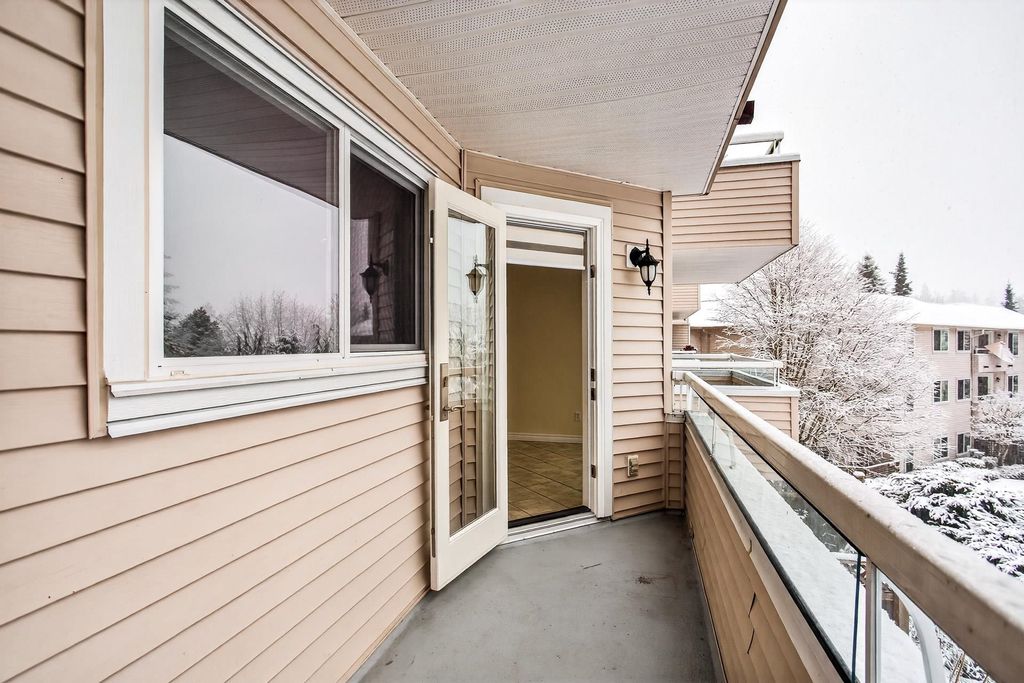 listing image 1109990904208168193