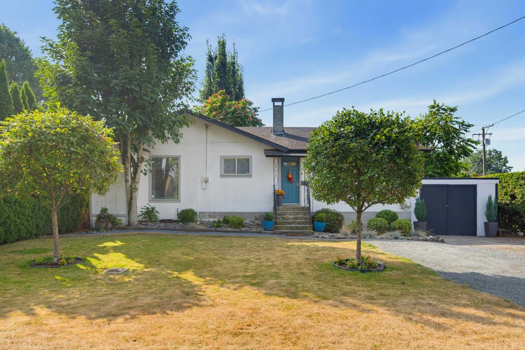 Photo of 46156 Third Avenue, Chilliwack, BC V2P 1R6 (MLS # R3165867)