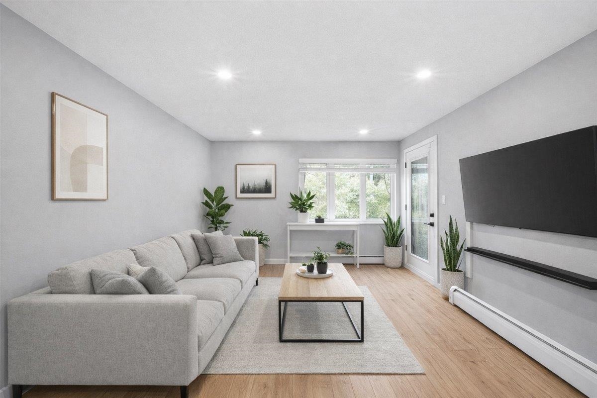 1122 King Albert Avenue 101