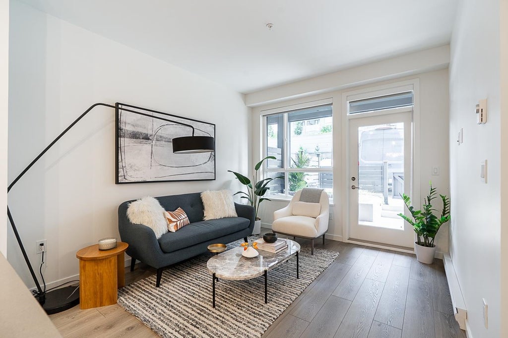 Photo of 7936 206 Street #609, Langley, BC V2Y 3X8 (MLS # R3157389)