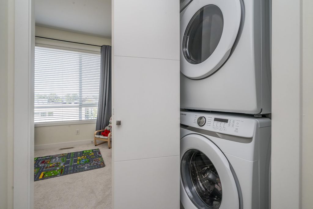 listing image 1101141333638864935