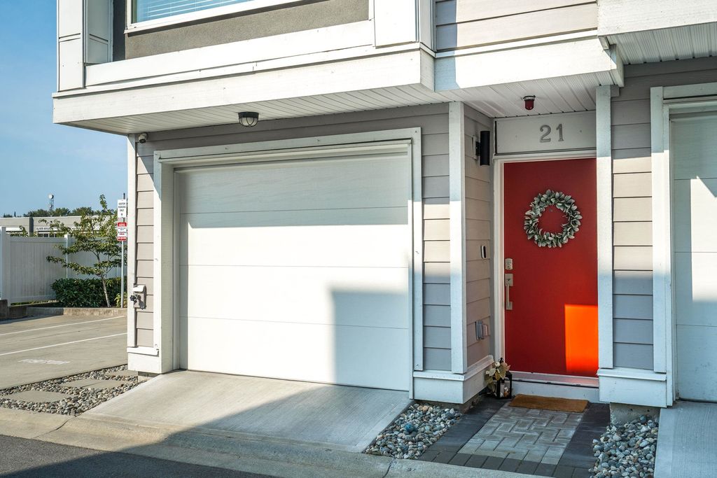 listing image 1105911903887809456