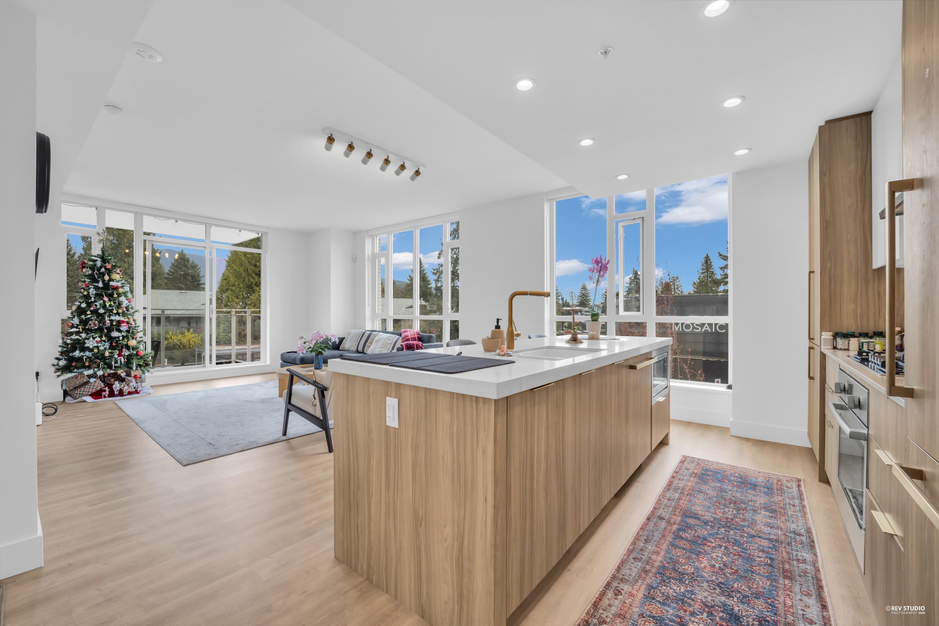 2385 Emery Court 208