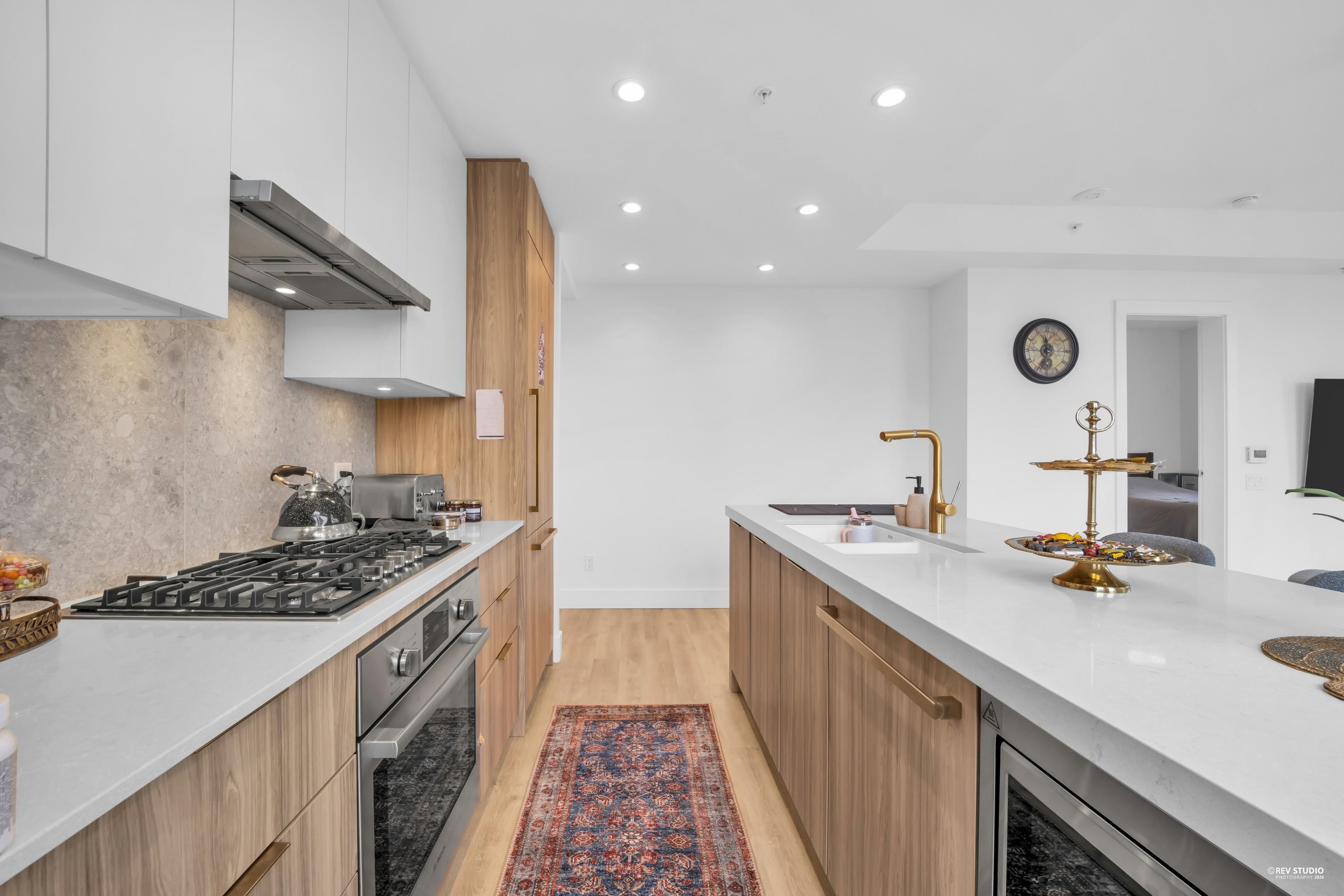 2385 Emery Court 208