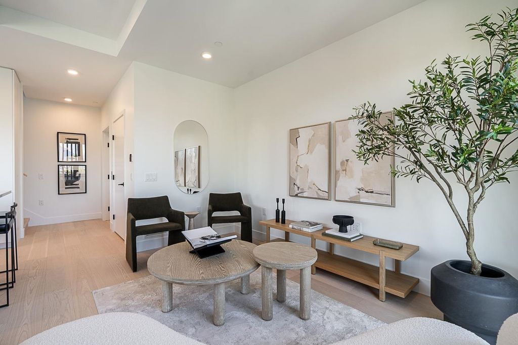 listing image 1103177891689300866