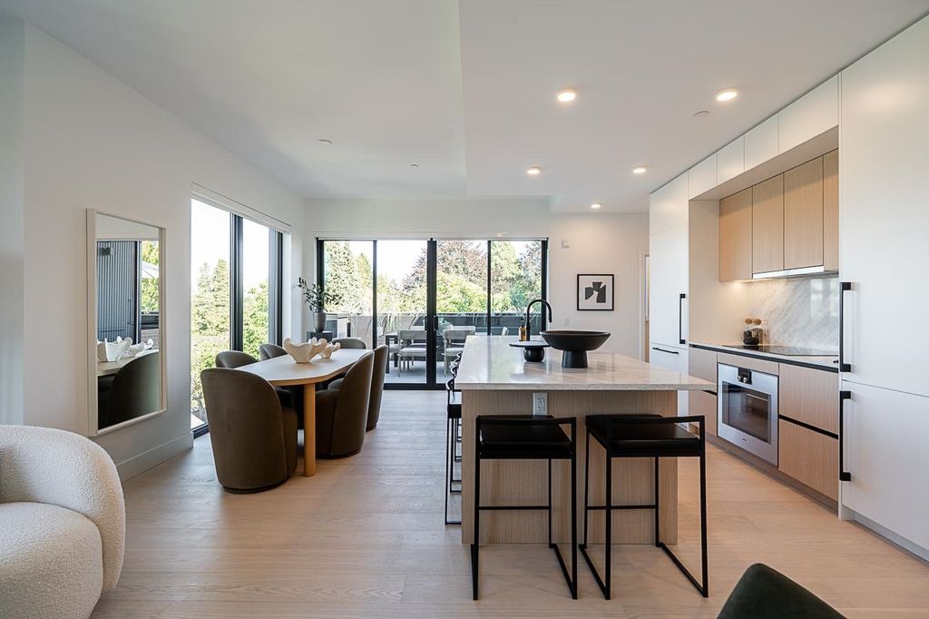 listing image 1109740578127174206