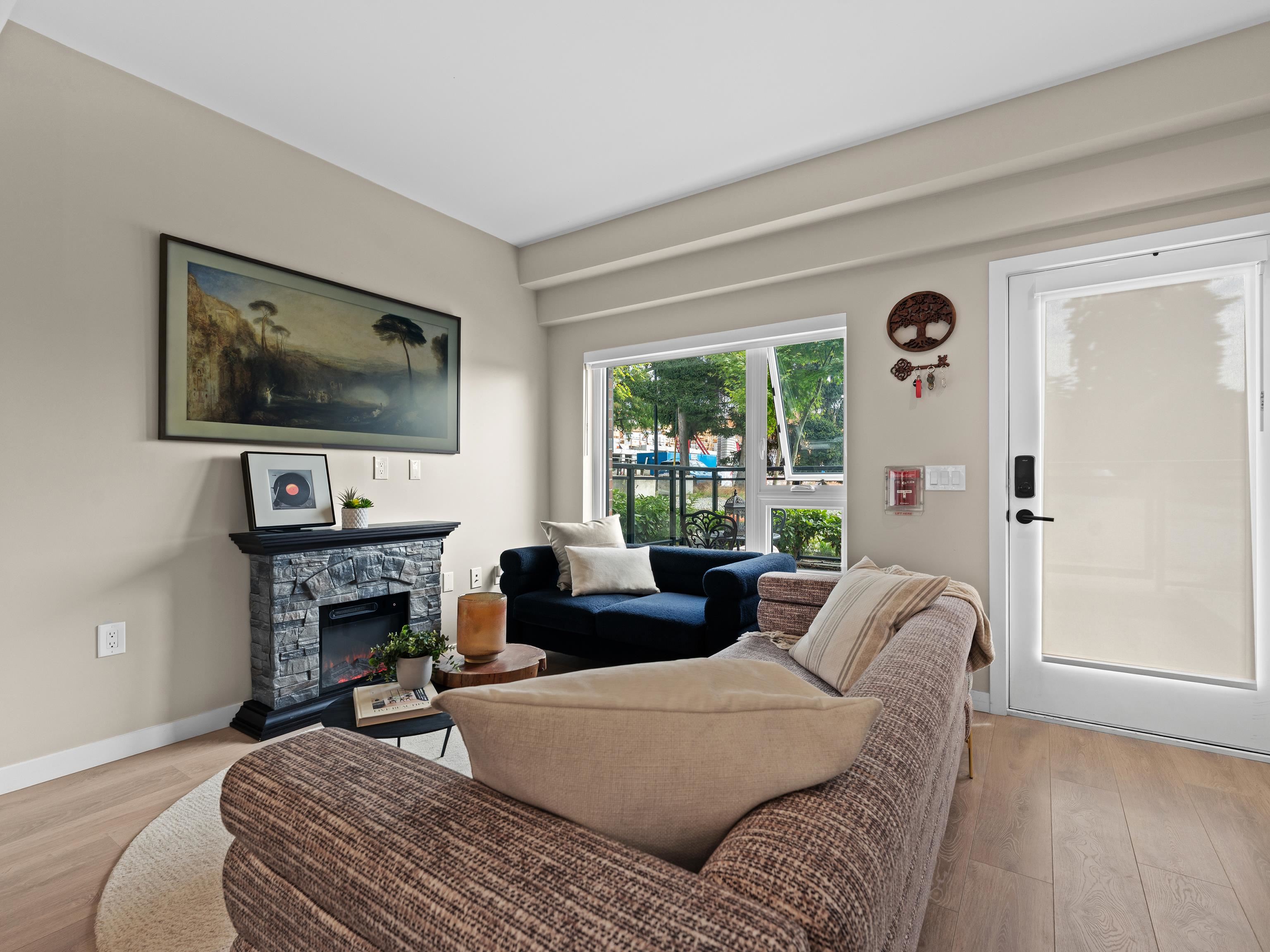 565 E 2nd Street 161