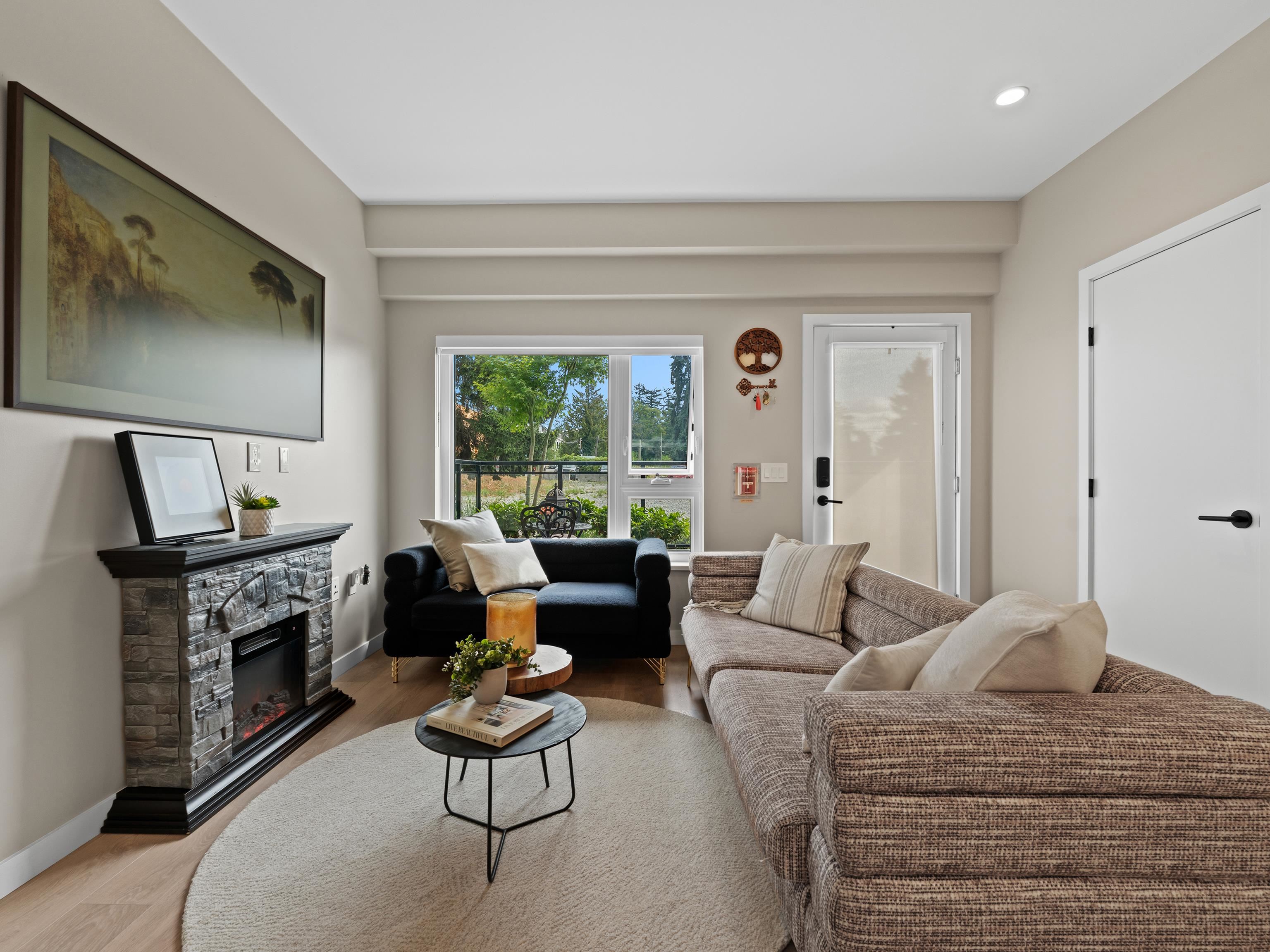 565 E 2nd Street 161