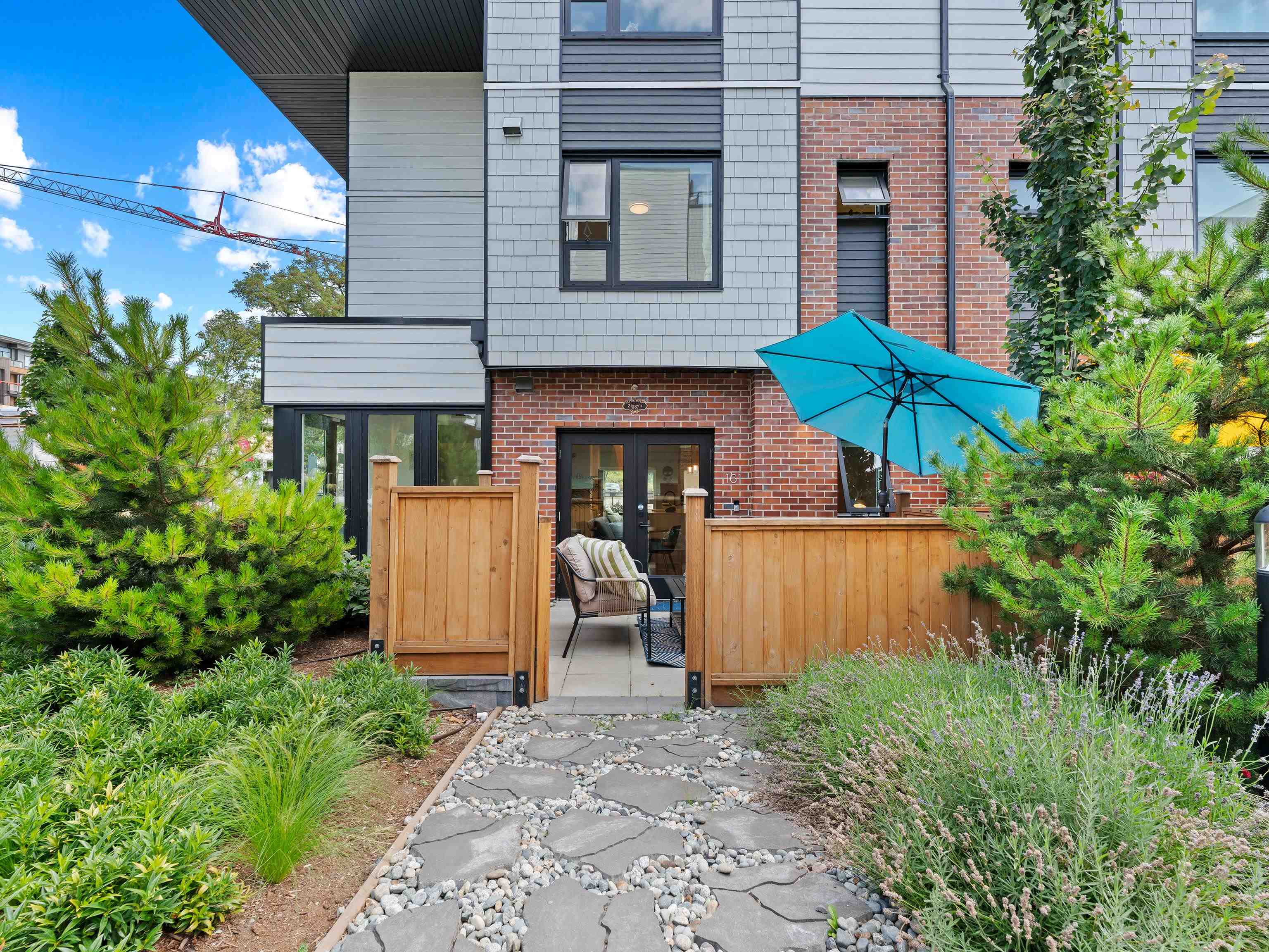 565 E 2nd Street 161