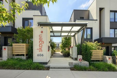 606 Foster Avenue 202 Coquitlam BC V6J 0L5