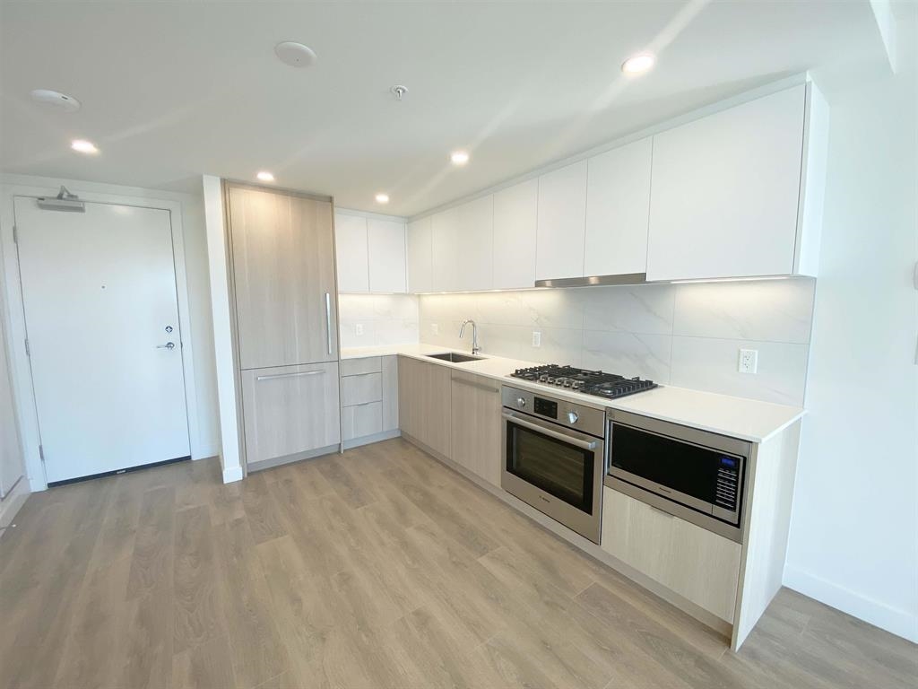 318 Alderson Avenue 1008