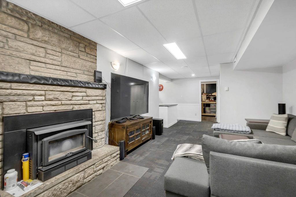 listing image 1107150690685618374