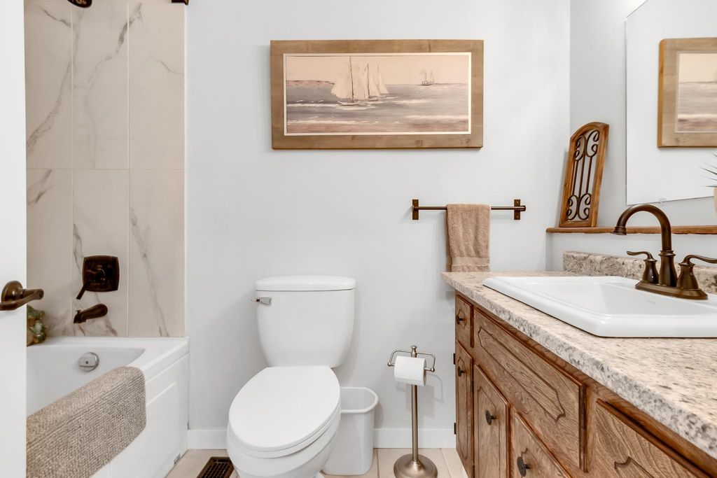 listing image 1106304433917223107