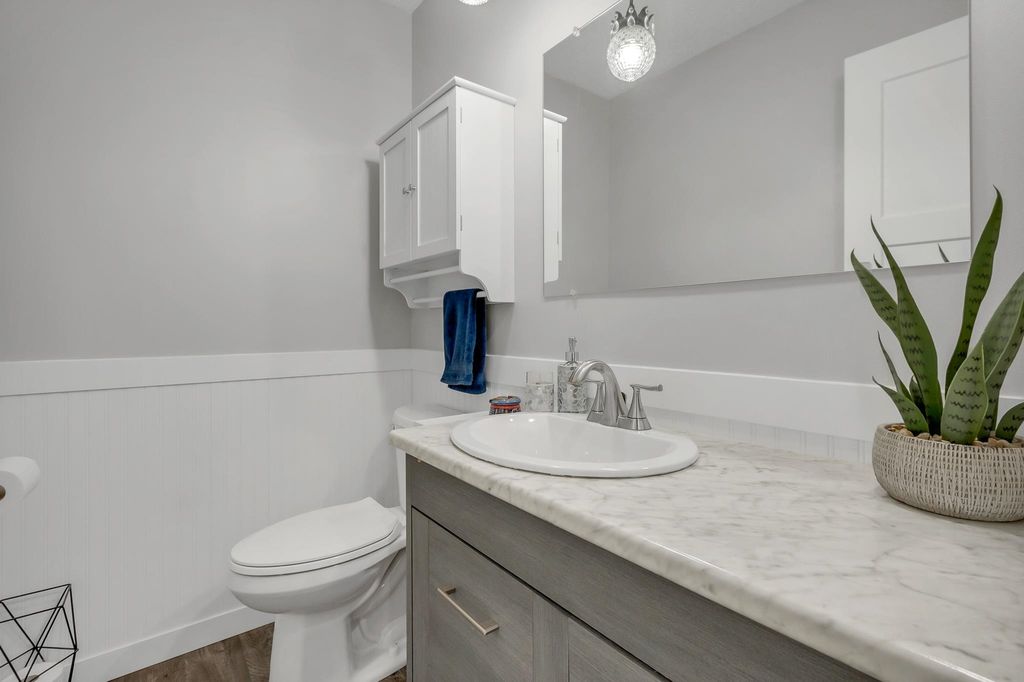 listing image 1104009060682359162