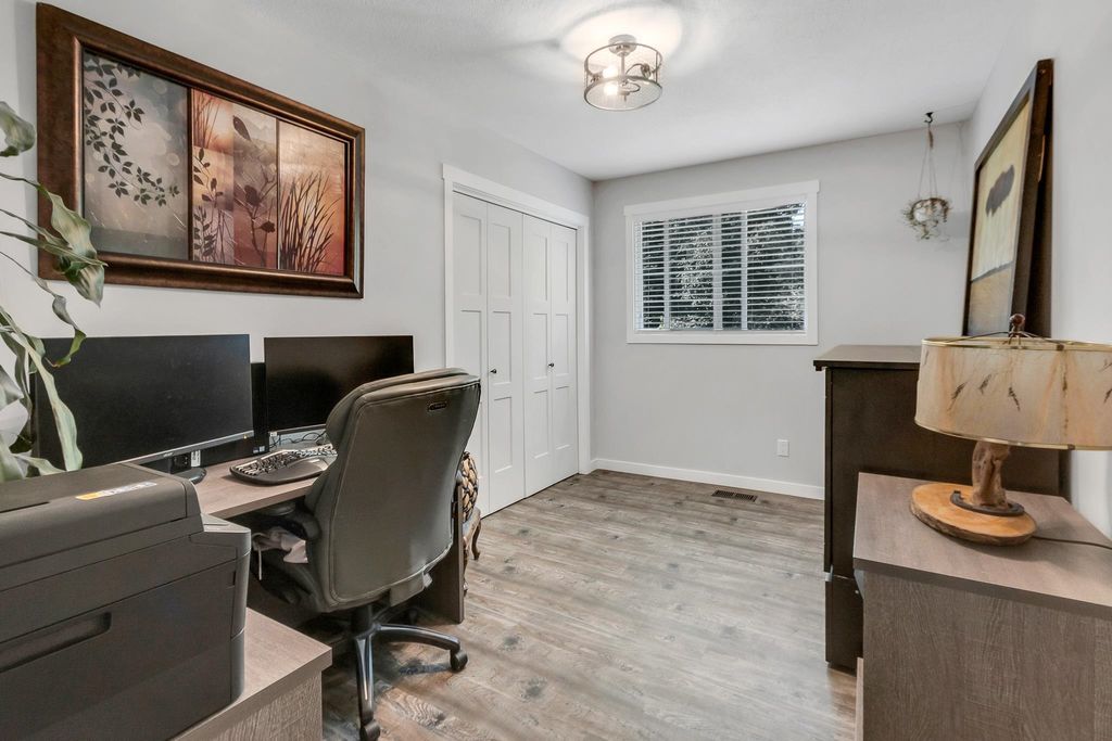 listing image 1106237728421181542