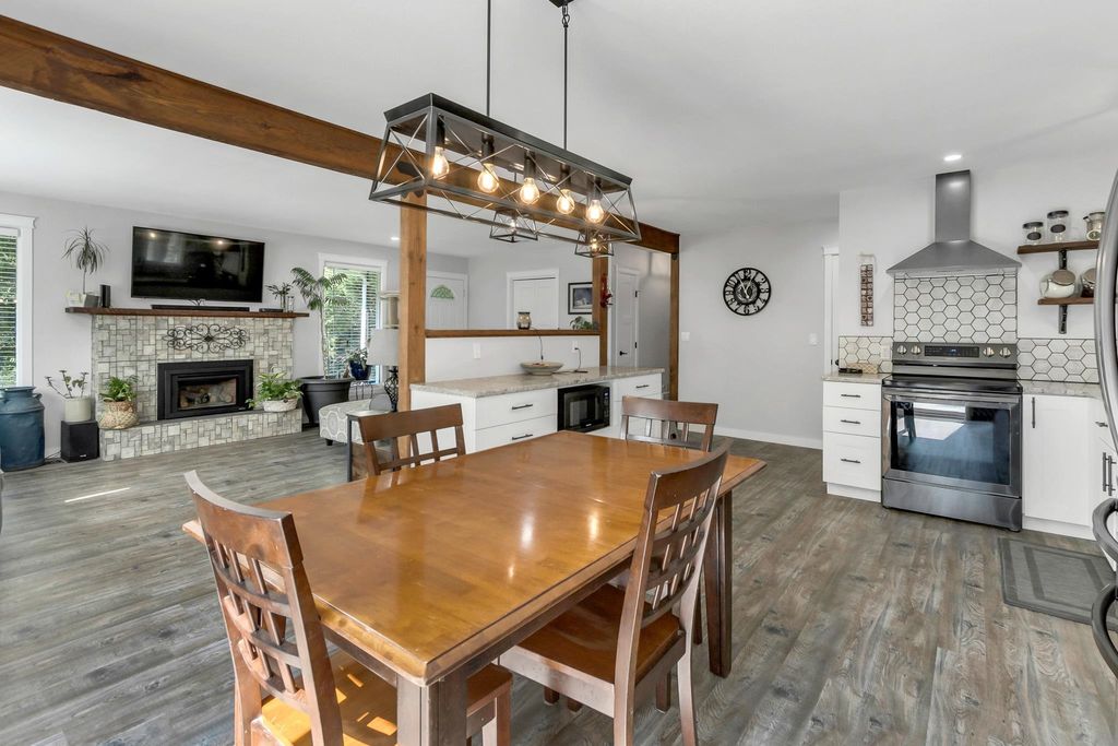 listing image 1102323134684703581