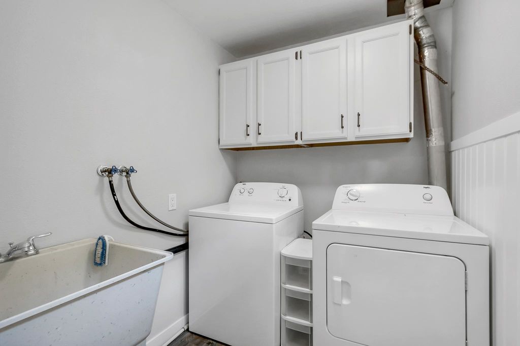 listing image 1101927926180512088