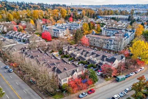 1200 Brunette Avenue 19 Coquitlam BC V3K 1G3