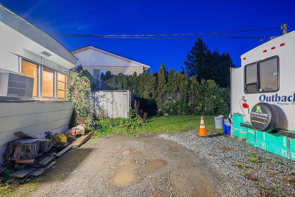 listing image 1100354397356157641