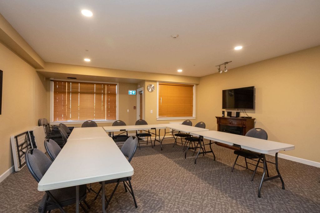 listing image 1100756752919948771